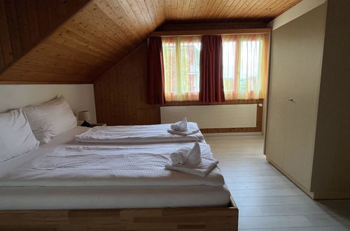 Foto 4 - Apartment mit 3 Schlafzimmern in Spiez mit garten