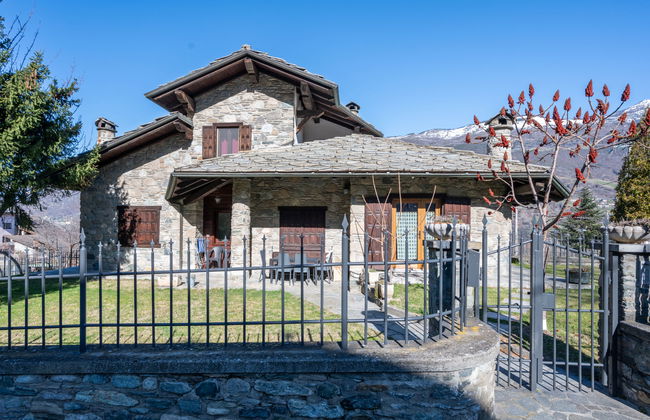 Apartamento de 3 quartos em Fénis com piscina e jardim - Foto 22