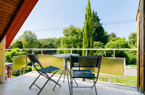 Photo 5 - Maison de 2 chambres à Balatonlelle avec jardin et terrasse