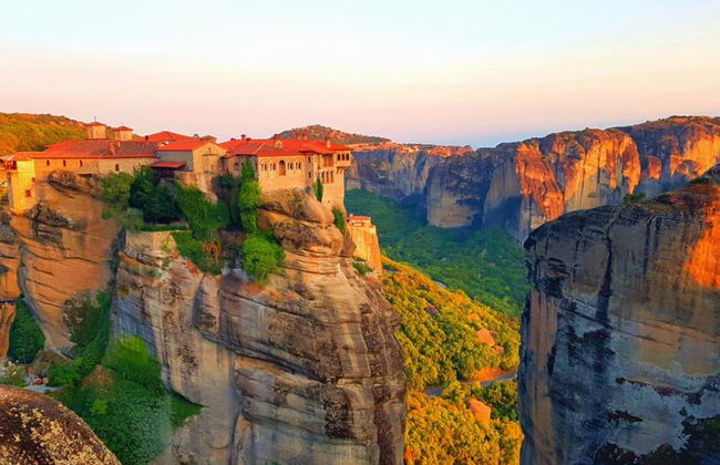 Impresionante puesta de sol en Meteora - Foto 6