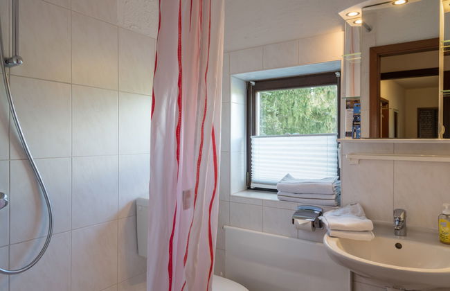 Apartamento de 4 quartos em Immerath com jardim e sauna - Foto 24