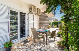 Photo 2 - 1 bedroom Apartment in Sibenik with terrace and sea view
