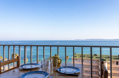 Photo 13 - Apartment in Le Lavandou with garden and sea view