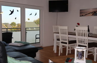 Photo 2 - 2 bedroom Apartment in Warwerort with garden and sea view