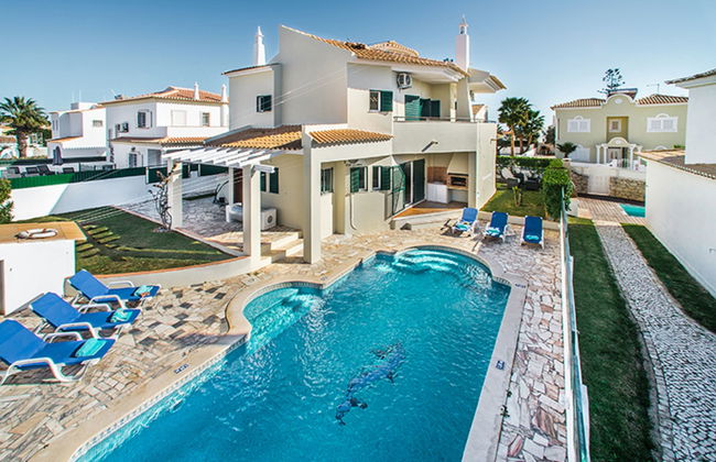 Casa de 4 quartos em Albufeira com piscina privada e jardim - Foto 1