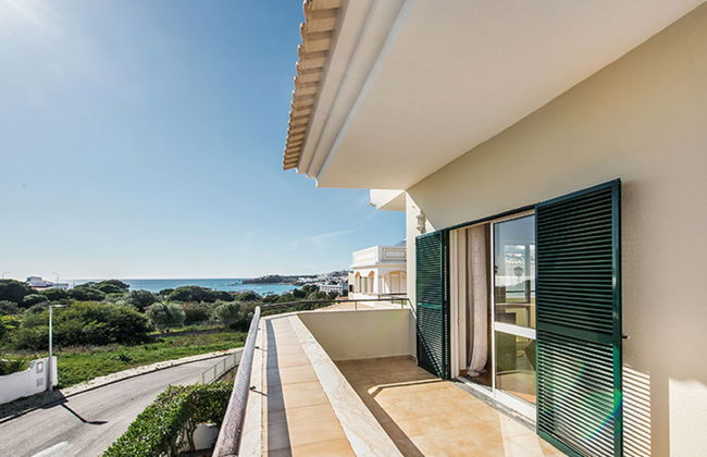 Casa de 4 quartos em Albufeira com piscina privada e jardim - Foto 17