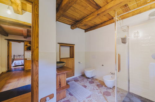 Photo 19 - 2 bedroom Apartment in Castiglione Chiavarese with garden