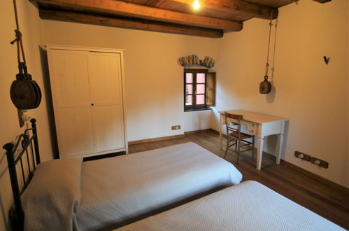 Photo 13 - 2 bedroom Apartment in Castiglione Chiavarese with garden