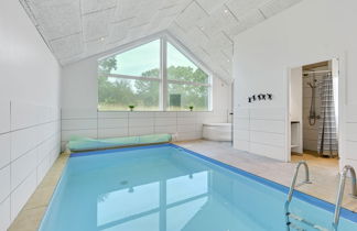 Photo 2 - Maison de 7 chambres à Tranekær avec piscine privée et terrasse