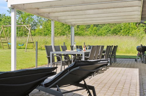Photo 12 - Maison de 7 chambres à Tranekær avec piscine privée et terrasse