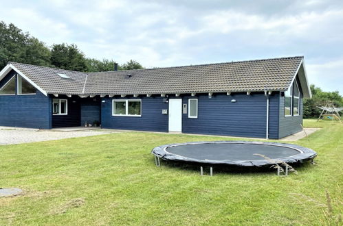 Foto 1 - Casa de 7 quartos em Tranekær com piscina privada e terraço