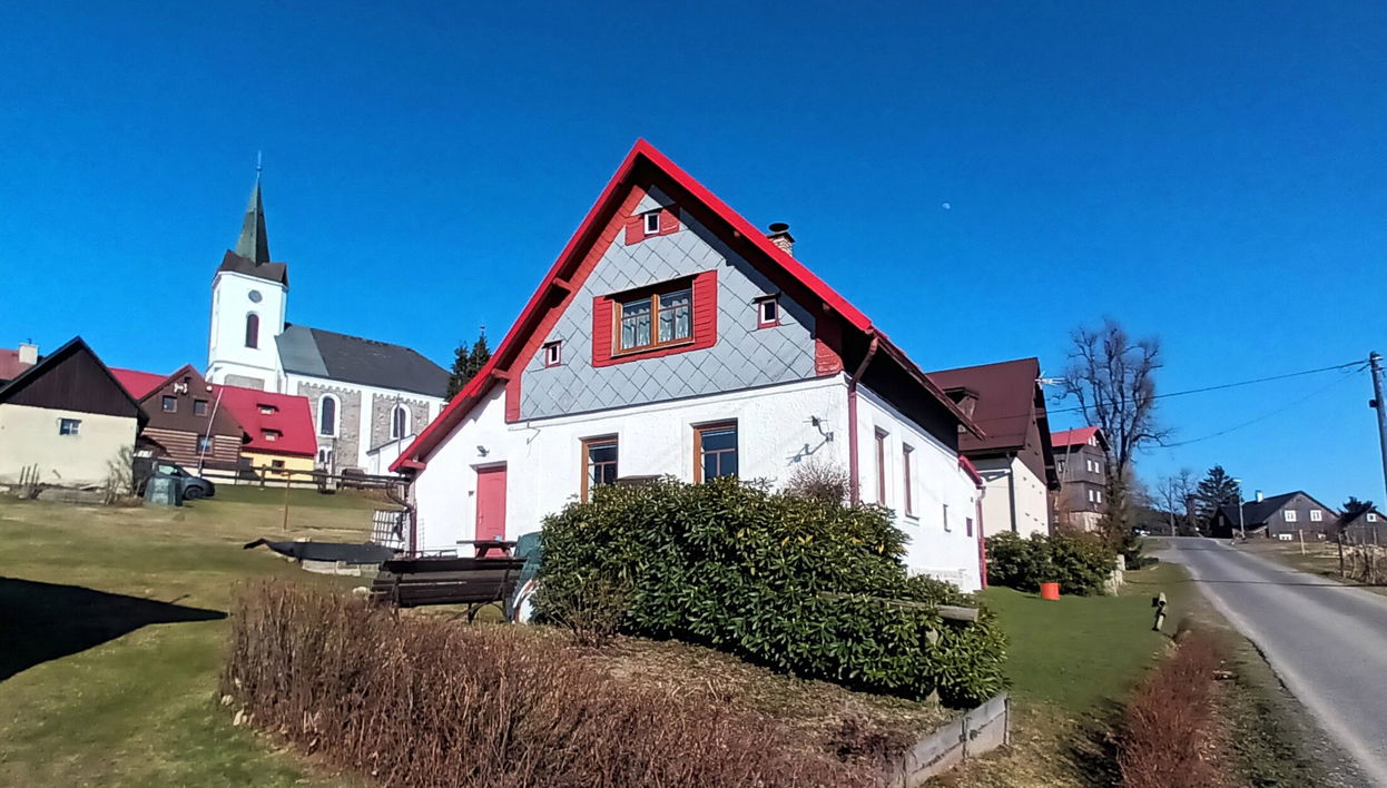 3 bedroom House in Kořenov with garden and sauna - Photo 1