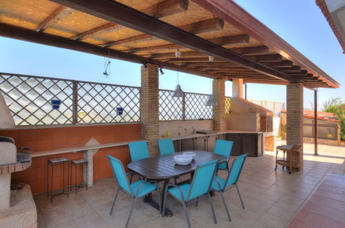 Photo 22 - 2 bedroom House in Siracusa with garden and sea view