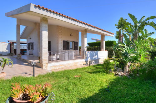 Foto 1 - Casa de 2 habitaciones en Siracusa con jardín y terraza