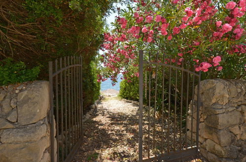 Photo 35 - Maison de 3 chambres à Syracuse avec jardin et vues à la mer