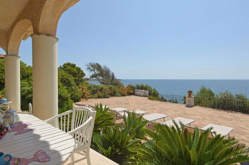 Photo 28 - 3 bedroom House in Siracusa with garden and sea view