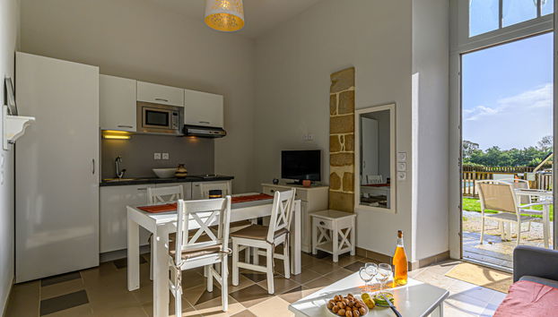 1 bedroom Apartment in Baden with swimming pool and garden - Photo 2