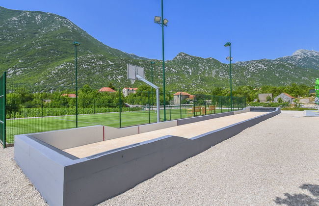 Casa con 5 camere da letto a Zagvozd con piscina privata e terrazza - Foto 15