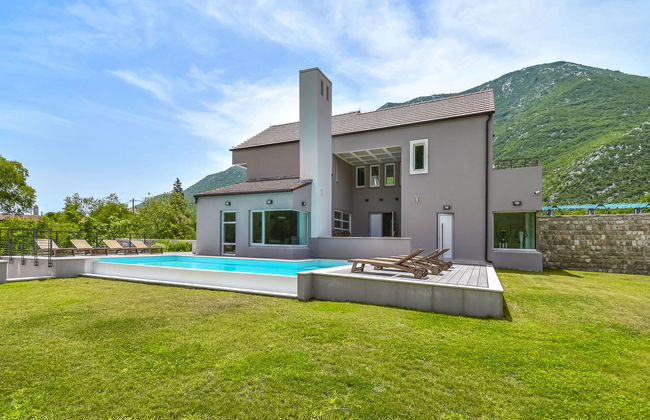 Casa con 5 camere da letto a Zagvozd con piscina privata e terrazza - Foto 48