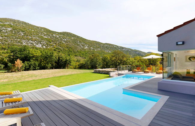 Casa con 5 camere da letto a Zagvozd con piscina privata e terrazza - Foto 53
