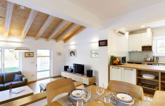 Casa con 5 camere da letto a Zagvozd con piscina privata e terrazza - Foto 25