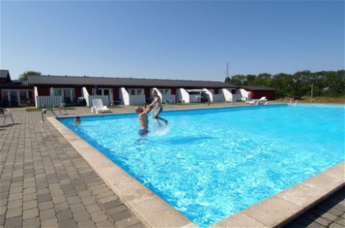 Foto 1 - Casa con 1 camera da letto a Aakirkeby con piscina e terrazza