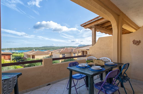 Photo 1 - Appartement de 2 chambres à Golfo Aranci avec jardin et vues à la mer