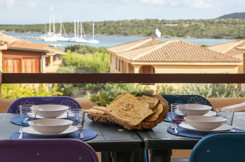 Photo 2 - Appartement de 2 chambres à Golfo Aranci avec jardin et vues à la mer