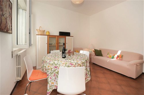 Foto 5 - Apartamento de 1 habitación en Porto Valtravaglia con vistas a la montaña