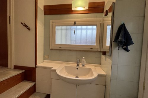 Foto 15 - Appartamento con 2 camere da letto a Noli con vista mare