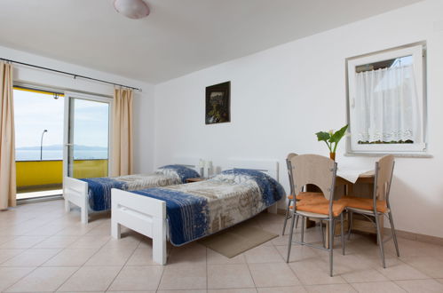 Foto 4 - Apartamento en Opatija con terraza y vistas al mar