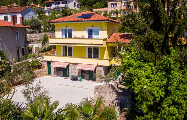 Apartamento em Opatija com jardim e terraço - Foto 1