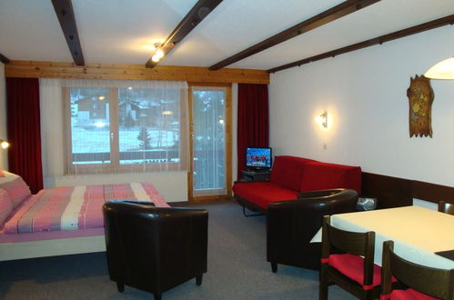 Photo 11 - 1 bedroom Apartment in Saas-Almagell with garden