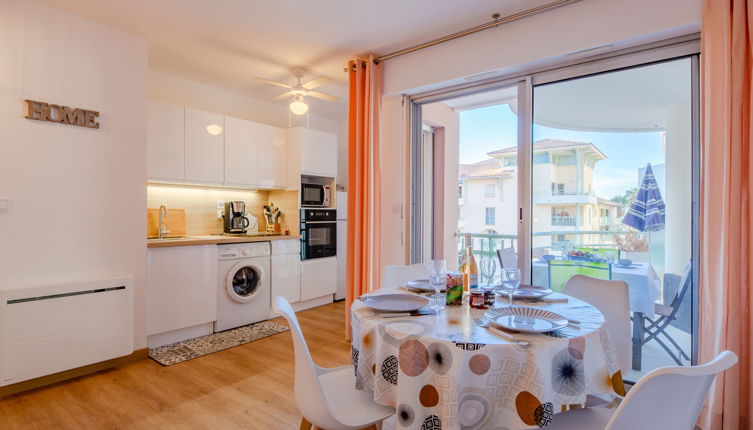 Foto 1 - Apartamento de 1 habitación en Fréjus con terraza y vistas al mar