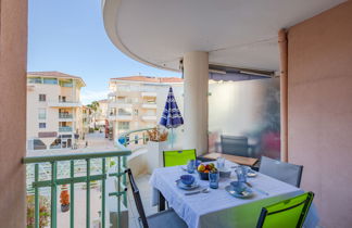 Photo 2 - 1 bedroom Apartment in Fréjus with terrace and sea view