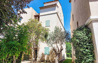 Foto 2 - Apartamento de 1 quarto em Six-Fours-les-Plages com piscina e jardim