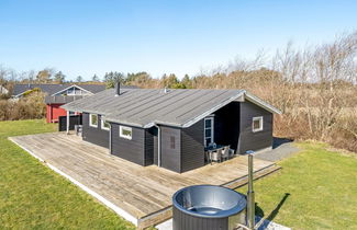 Foto 3 - Casa de 4 quartos em Løkken com terraço e banheira de hidromassagem