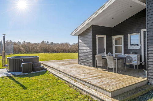 Foto 12 - Casa de 4 quartos em Løkken com terraço e banheira de hidromassagem