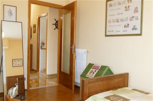 Foto 12 - Apartamento de 2 habitaciones en Bordighera con vistas al mar