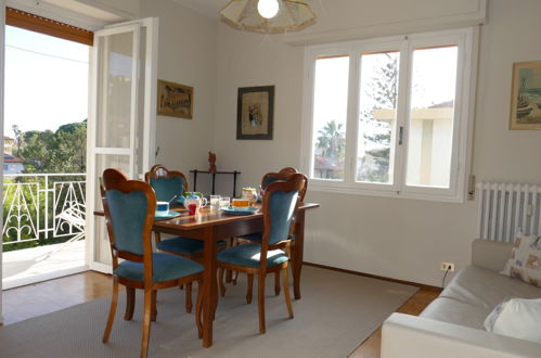Foto 6 - Apartamento de 2 quartos em Bordighera com vistas do mar