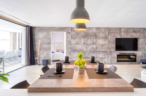 Photo 4 - 4 bedroom House in Castelló d'Empúries with private pool and garden