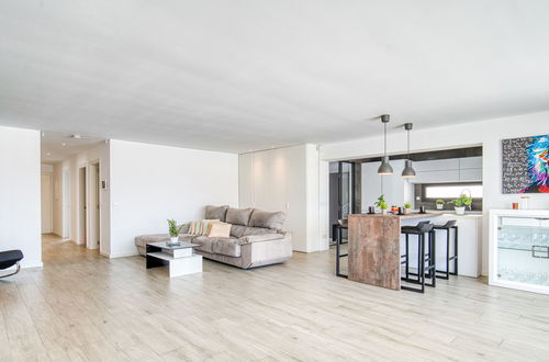 Photo 9 - 4 bedroom House in Castelló d'Empúries with private pool and garden