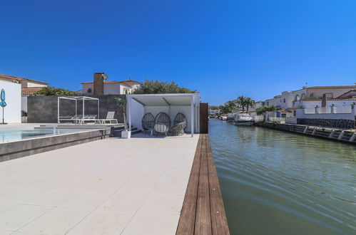 Photo 37 - Maison de 4 chambres à Castelló d'Empúries avec piscine privée et vues à la mer