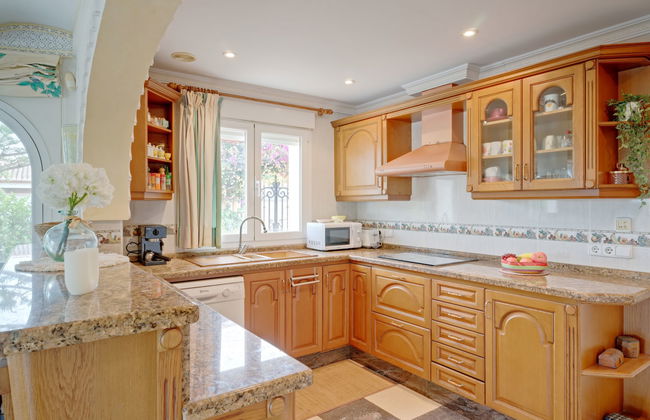 Casa de 5 quartos em Jávea com piscina privada e jardim - Foto 12