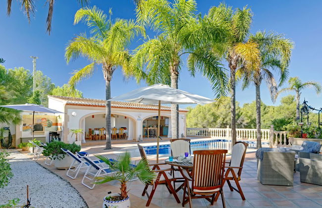 Casa de 5 quartos em Jávea com piscina privada e jardim - Foto 2