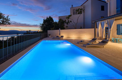 Foto 36 - Casa de 3 quartos em Crikvenica com piscina privada e terraço