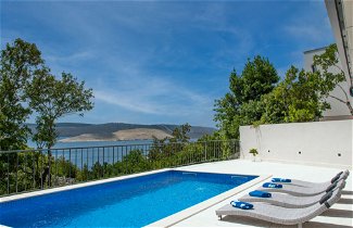 Foto 1 - Haus mit 3 Schlafzimmern in Crikvenica mit privater pool und terrasse