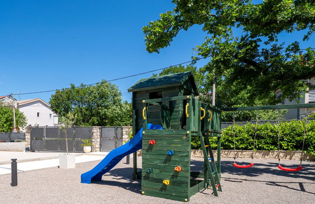Casa de 4 quartos em Crikvenica com piscina privada e terraço - Foto 32