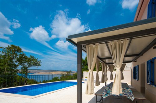 Photo 11 - Maison de 3 chambres à Crikvenica avec piscine privée et terrasse