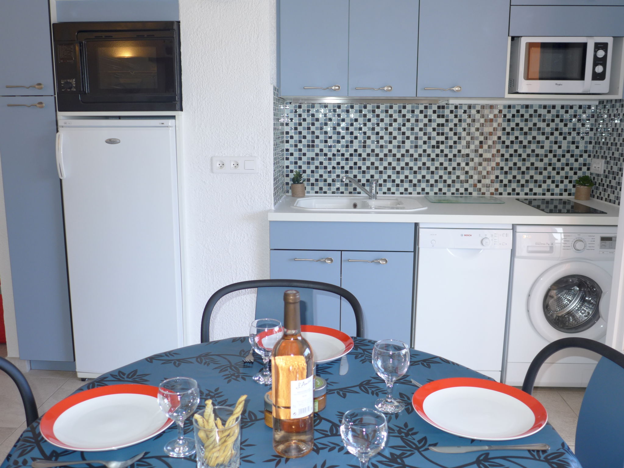 Foto 12 - Apartamento de 1 habitación en Fréjus con vistas al mar